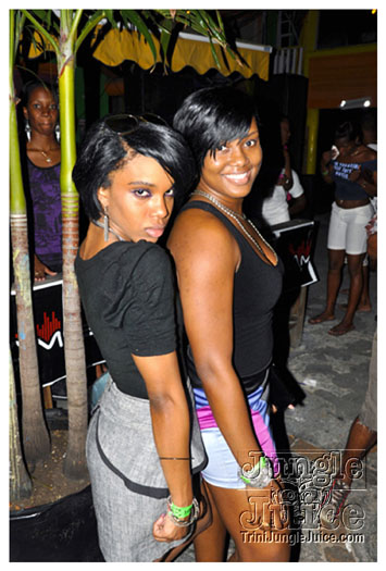 slam_101_1_beachparty_mar14-023