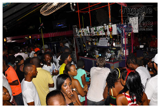 slam_101_1_beachparty_mar14-050