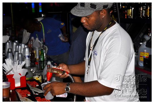 slam_101_1_beachparty_mar14-077