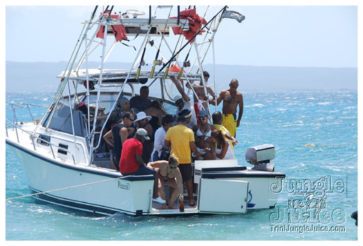 soca_at_de_sandbar_apr7-027