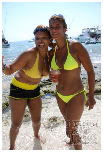 soca_at_de_sandbar_apr7-060
