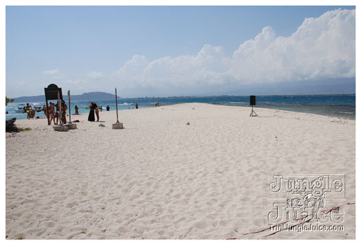 soca_at_de_sandbar_apr7-069