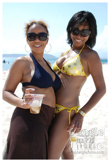 soca_at_de_sandbar_apr7-072