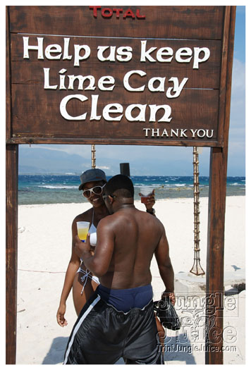 soca_at_de_sandbar_apr7-074