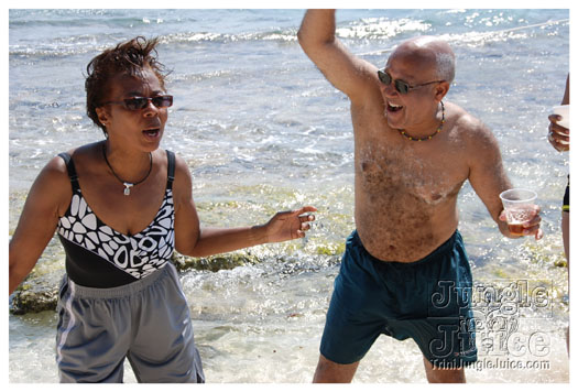 soca_at_de_sandbar_apr7-079