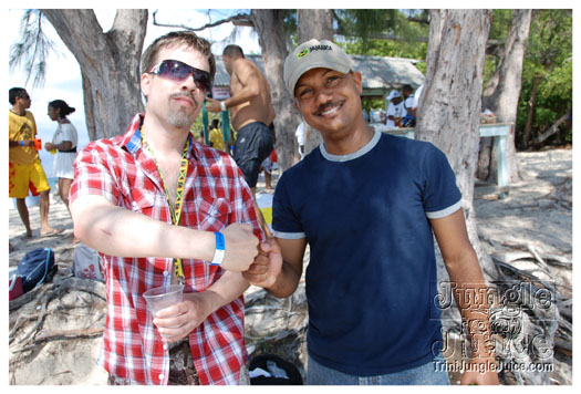 soca_at_de_sandbar_apr7-092