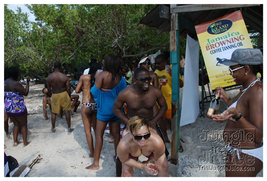 soca_at_de_sandbar_apr7-115