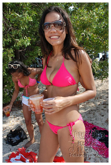 soca_at_de_sandbar_apr7-126