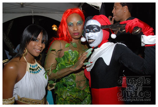 spooked_2010_oct29-091