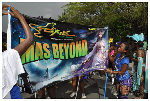 st_lucia_carnival_monday_2010-004