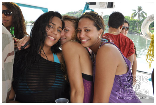 st_lucia_carnival_monday_2010-043