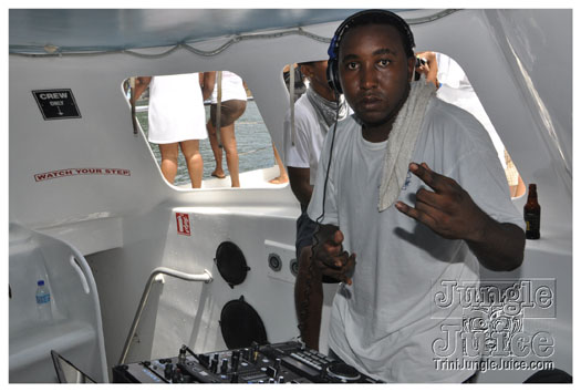 stlucia_booze_cruise_july17-032