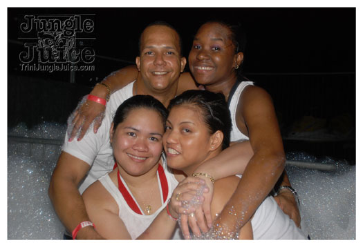 swanky_intl_foam_fete_2010-007