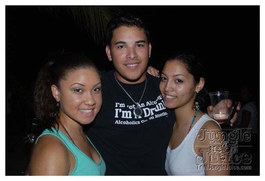 swanky_intl_foam_fete_2010-011