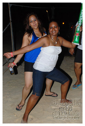 swanky_intl_foam_fete_2010-020