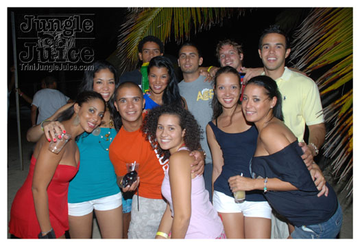 swanky_intl_foam_fete_2010-033