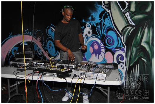 toneomatic_celebrates_5_oct8-002