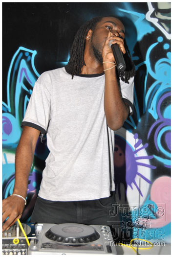 toneomatic_celebrates_5_oct8-022