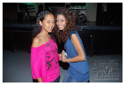 trini_revellers_launch_2011-027