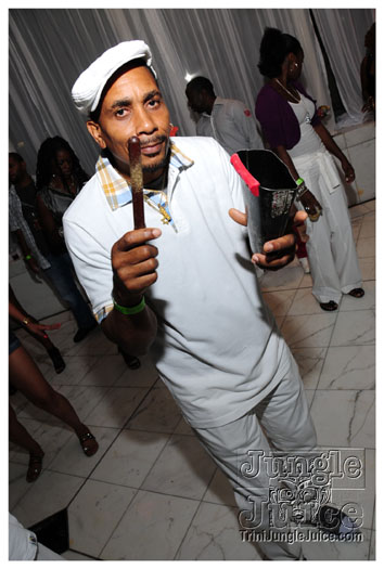 vale_vibe_miami_2010-030