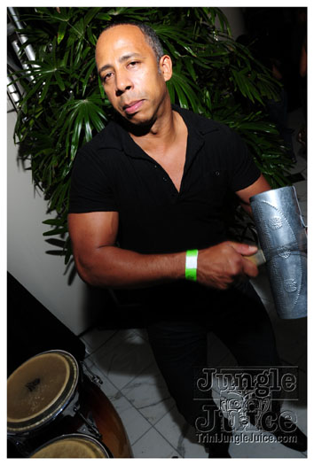 vale_vibe_miami_2010-032