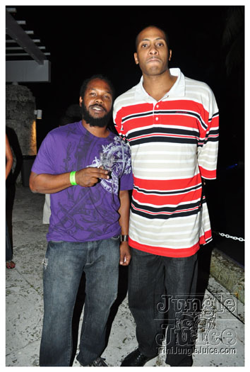 vale_vibe_miami_2010-115