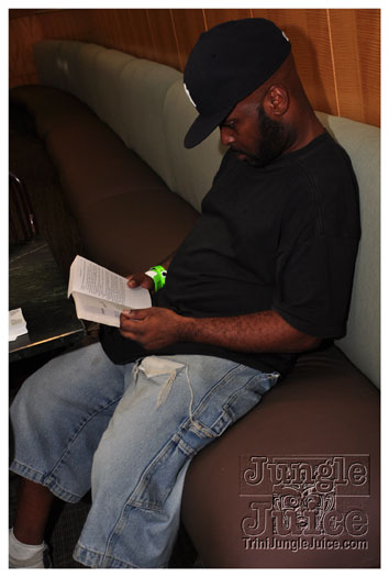 vale_vibe_miami_2010-117