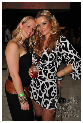 vale_vibe_miami_2010-123