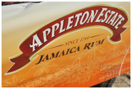 waterholics_anniv_2010_jul31-001