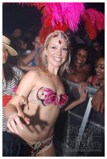 wet_fete_20_degrees_jun25-078