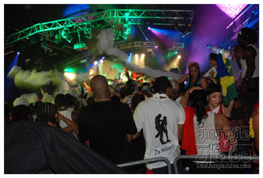 wet_fete_20_degrees_jun25-116