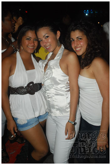 wicked_in_white_2010-003