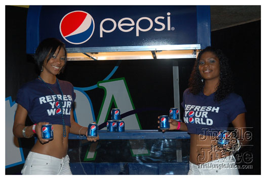 yuma_mas_2011_band_launch-001