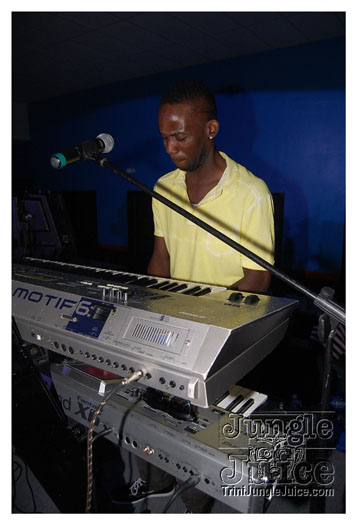 12th_annual_wear_white_may29-056