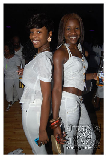 12th_annual_wear_white_may29-090