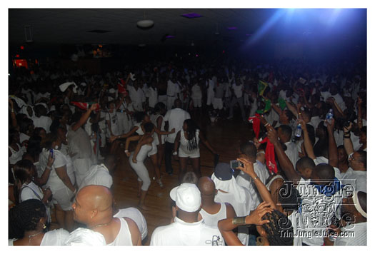 12th_annual_wear_white_may29-124