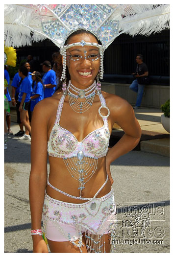 atl_carnival_parade_2011_part1-001