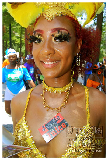 atl_carnival_parade_2011_part1-014