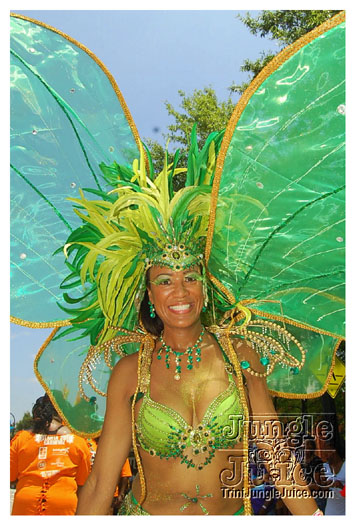 atl_carnival_parade_2011_part1-015