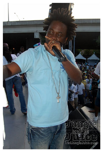 atl_carnival_parade_2011_part1-020