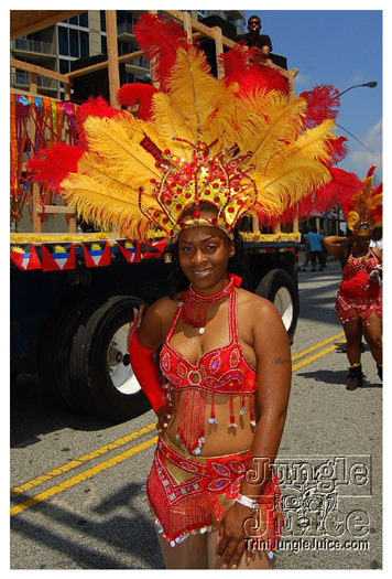 atl_carnival_parade_2011_part1-022