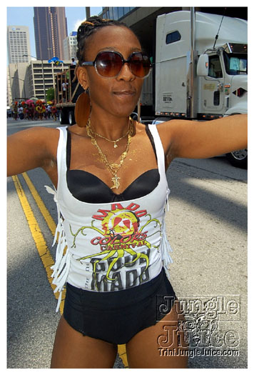 atl_carnival_parade_2011_part1-040