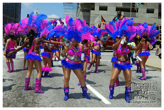 atl_carnival_parade_2011_part1-059
