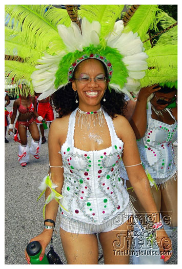 atl_carnival_parade_2011_part1-095