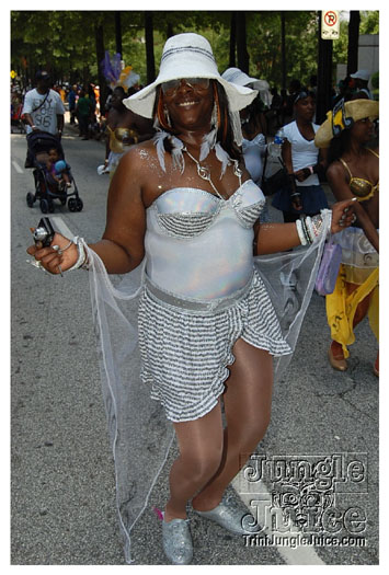 atl_carnival_parade_2011_part1-128