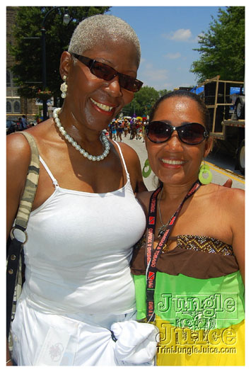 atl_carnival_parade_2011_part1-143