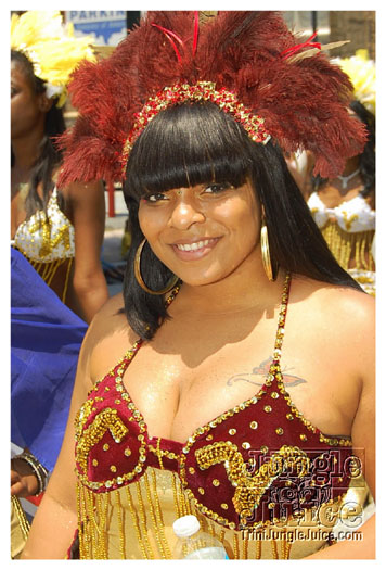 atl_carnival_parade_2011_part1-200