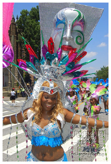 atl_carnival_parade_2011_part1-205