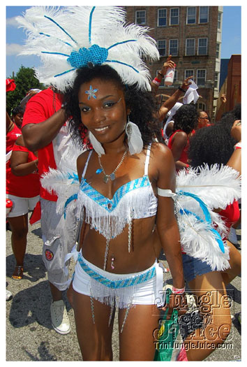 atl_carnival_parade_2011_part1-233