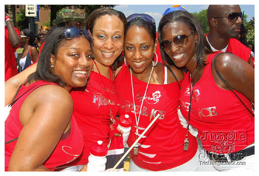 atl_carnival_parade_2011_part1-237